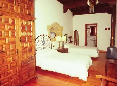 Gandara אכסניה *