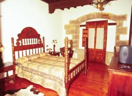 Gandara אכסניה